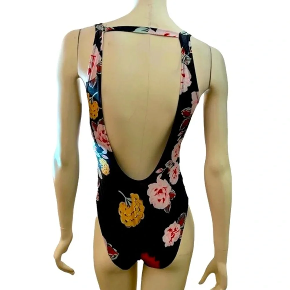 High Cut Floral one Piece Swim Suit by Zaful Size M